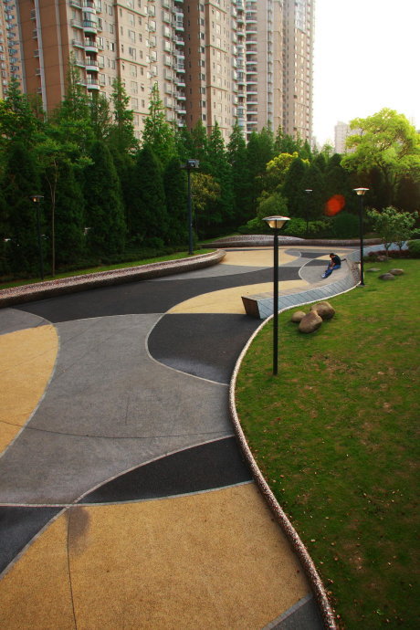 蘇州河延線景觀(自然與藝術(shù)完美結(jié)合)作者:羅駝翔子,景觀前線inla.com.cn 景觀設(shè)計(jì)門(mén)戶